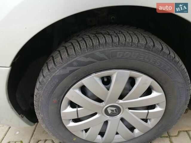 Серый Рено Кенгу, объемом двигателя 1.46 л и пробегом 365 тыс. км за 6300 $, фото 16 на Automoto.ua