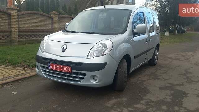 Серый Рено Кенгу, объемом двигателя 1.5 л и пробегом 260 тыс. км за 6200 $, фото 4 на Automoto.ua