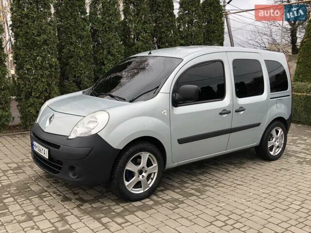 Серый Рено Кенгу, объемом двигателя 1.5 л и пробегом 241 тыс. км за 7600 $, фото 20 на Automoto.ua