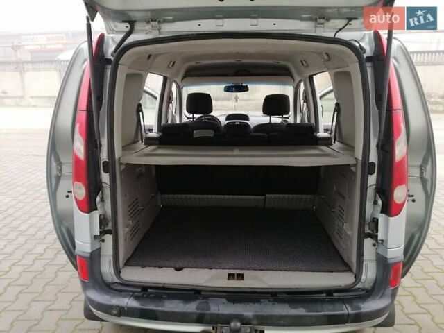 Серый Рено Кенгу, объемом двигателя 1.46 л и пробегом 365 тыс. км за 6300 $, фото 7 на Automoto.ua