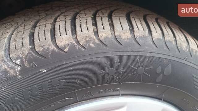 Серый Рено Кенгу, объемом двигателя 1.5 л и пробегом 260 тыс. км за 6200 $, фото 31 на Automoto.ua