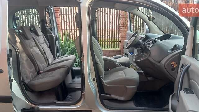 Серый Рено Кенгу, объемом двигателя 1.5 л и пробегом 260 тыс. км за 6200 $, фото 26 на Automoto.ua