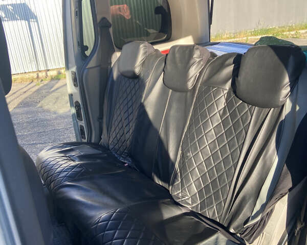 Серый Рено Кенгу, объемом двигателя 1.46 л и пробегом 320 тыс. км за 6500 $, фото 4 на Automoto.ua