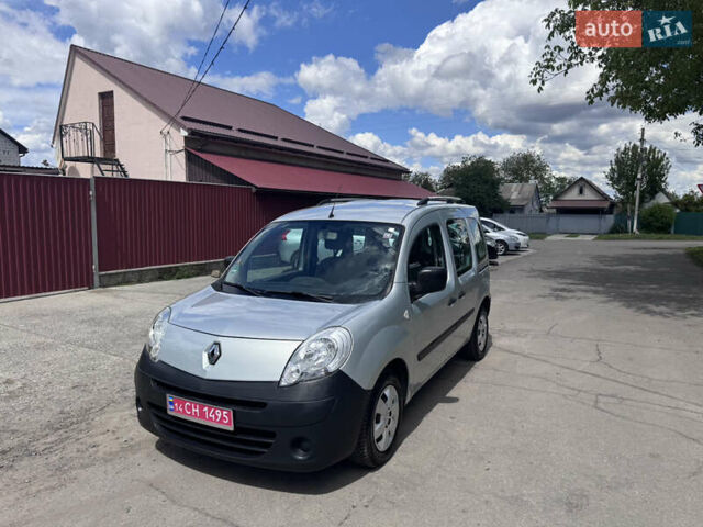 Серый Рено Кенгу, объемом двигателя 1.6 л и пробегом 240 тыс. км за 6790 $, фото 7 на Automoto.ua