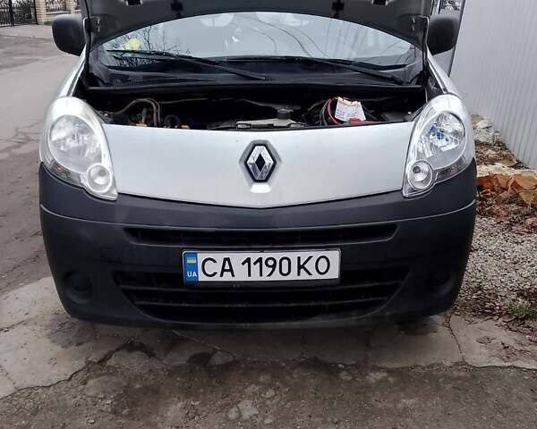 Серый Рено Кенгу, объемом двигателя 1.46 л и пробегом 256 тыс. км за 7700 $, фото 7 на Automoto.ua