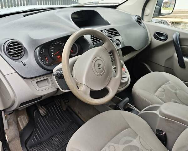 Сірий Рено Кєнгу, об'ємом двигуна 1.46 л та пробігом 274 тис. км за 6200 $, фото 2 на Automoto.ua