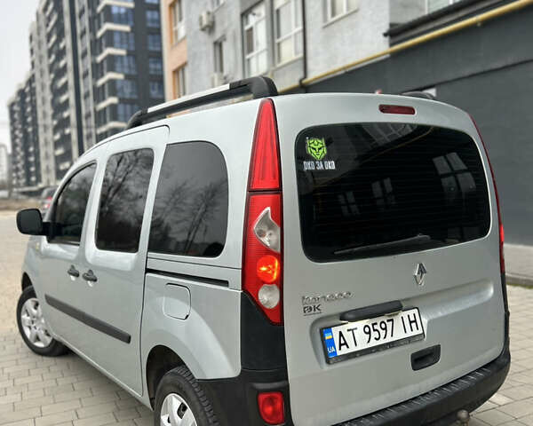 Серый Рено Кенгу, объемом двигателя 1.5 л и пробегом 275 тыс. км за 6700 $, фото 11 на Automoto.ua