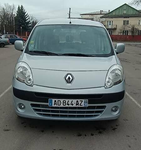 Серый Рено Кенгу, объемом двигателя 1.5 л и пробегом 250 тыс. км за 6900 $, фото 11 на Automoto.ua