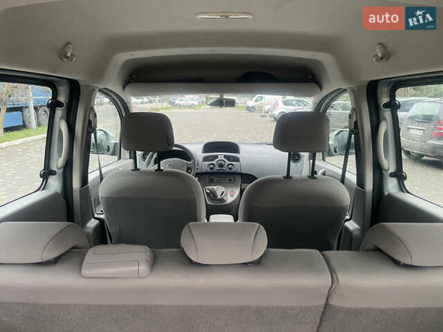 Серый Рено Кенгу, объемом двигателя 1.6 л и пробегом 220 тыс. км за 6950 $, фото 24 на Automoto.ua