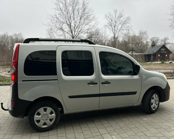 Серый Рено Кенгу, объемом двигателя 1.5 л и пробегом 275 тыс. км за 6700 $, фото 16 на Automoto.ua