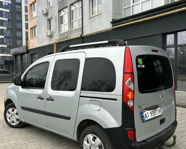 Серый Рено Кенгу, объемом двигателя 1.5 л и пробегом 275 тыс. км за 6700 $, фото 10 на Automoto.ua