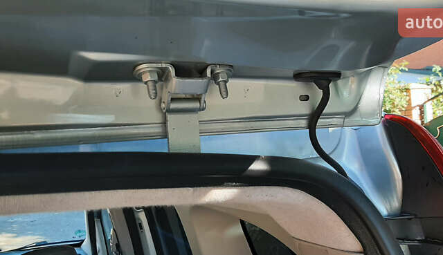 Сірий Рено Кєнгу, об'ємом двигуна 1.6 л та пробігом 190 тис. км за 7999 $, фото 23 на Automoto.ua