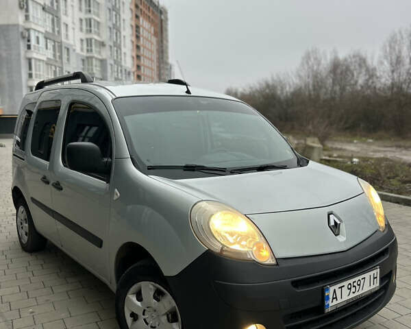 Серый Рено Кенгу, объемом двигателя 1.5 л и пробегом 275 тыс. км за 6700 $, фото 20 на Automoto.ua