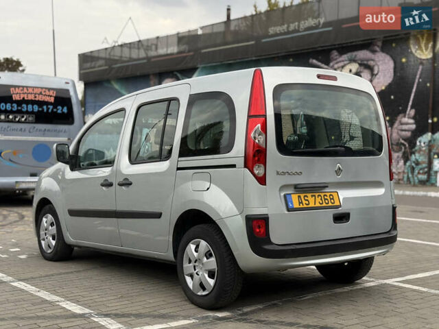 Серый Рено Кенгу, объемом двигателя 1.5 л и пробегом 230 тыс. км за 7600 $, фото 1 на Automoto.ua