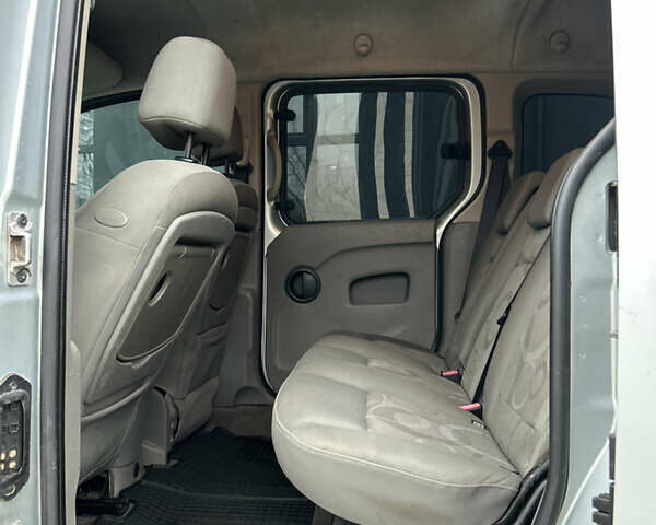 Серый Рено Кенгу, объемом двигателя 1.5 л и пробегом 275 тыс. км за 6700 $, фото 26 на Automoto.ua