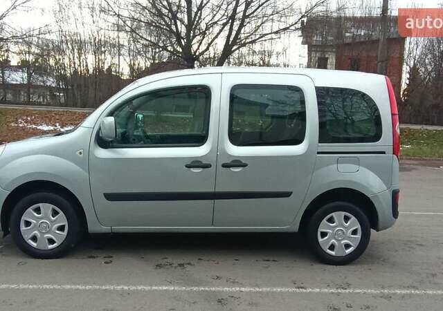 Серый Рено Кенгу, объемом двигателя 1.5 л и пробегом 250 тыс. км за 6900 $, фото 4 на Automoto.ua