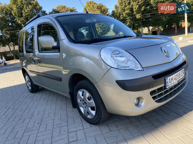 Сірий Рено Кєнгу, об'ємом двигуна 1.46 л та пробігом 243 тис. км за 7100 $, фото 6 на Automoto.ua