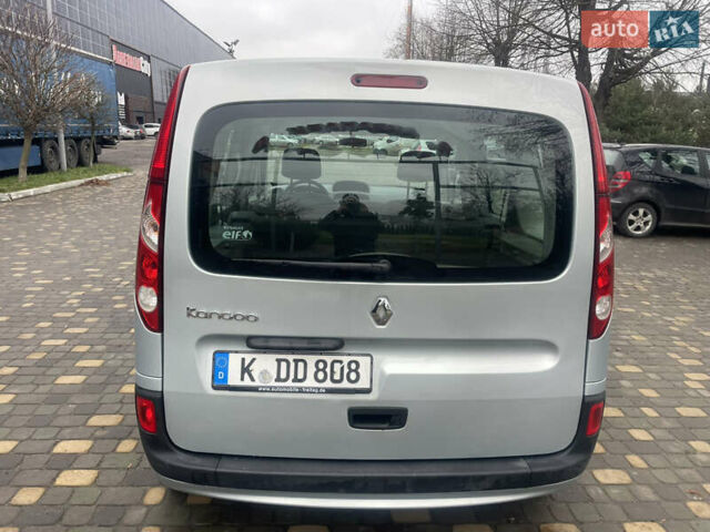 Серый Рено Кенгу, объемом двигателя 1.6 л и пробегом 220 тыс. км за 6950 $, фото 4 на Automoto.ua