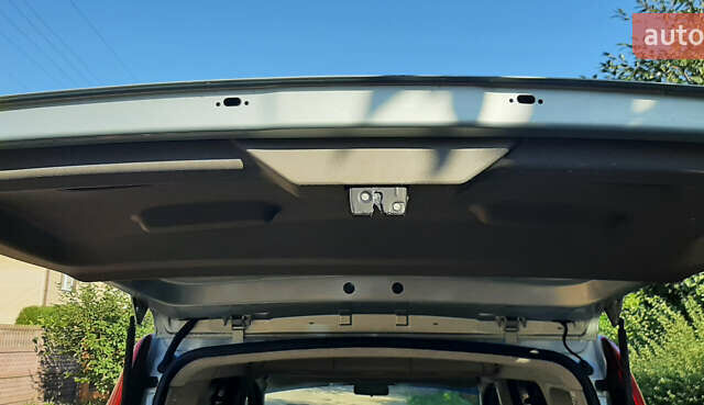 Сірий Рено Кєнгу, об'ємом двигуна 1.6 л та пробігом 190 тис. км за 7999 $, фото 21 на Automoto.ua