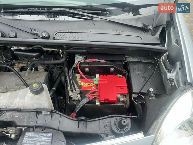Серый Рено Кенгу, объемом двигателя 1.6 л и пробегом 220 тыс. км за 6950 $, фото 30 на Automoto.ua