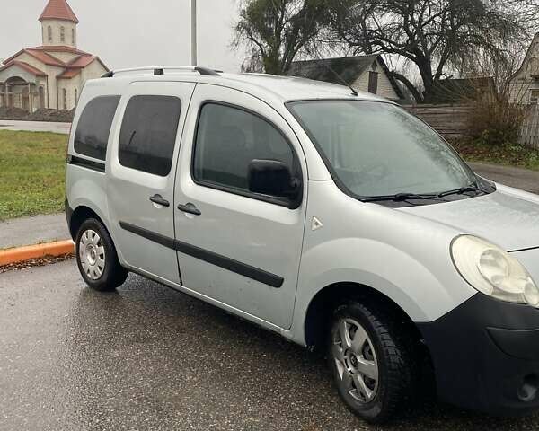 Серый Рено Кенгу, объемом двигателя 1.5 л и пробегом 340 тыс. км за 5300 $, фото 4 на Automoto.ua