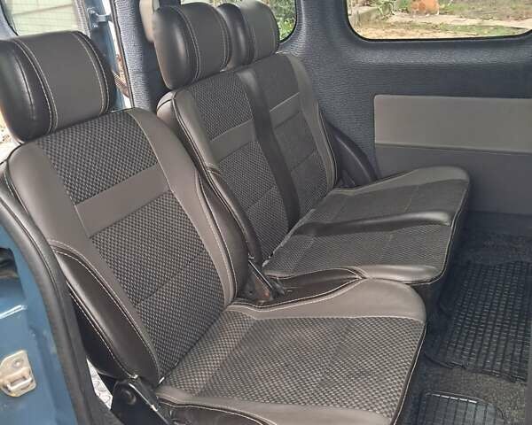 Серый Рено Кенгу, объемом двигателя 1.5 л и пробегом 227 тыс. км за 6600 $, фото 14 на Automoto.ua