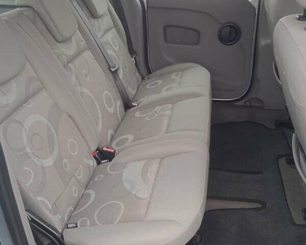 Серый Рено Кенгу, объемом двигателя 1.5 л и пробегом 223 тыс. км за 7500 $, фото 19 на Automoto.ua