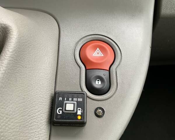 Рено Кєнгу 2010 у Івано-Франківську на Automoto.ua Сірий Рено Кєнгу, об'ємом двигуна 1.6 л та пробігом 220 тис. км за 7700 $, фото 43 на Automoto.ua