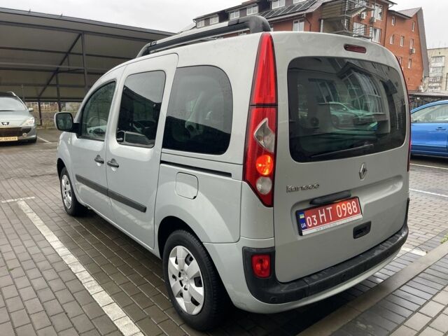 Сірий Рено Кєнгу, об'ємом двигуна 1.5 л та пробігом 243 тис. км за 7700 $, фото 2 на Automoto.ua