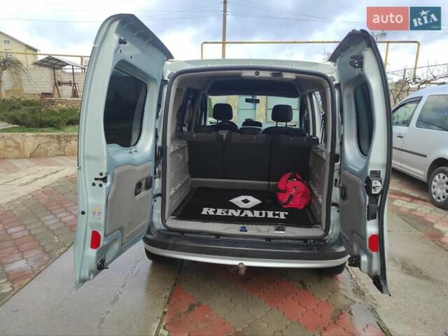 Серый Рено Кенгу, объемом двигателя 1.46 л и пробегом 260 тыс. км за 6500 $, фото 11 на Automoto.ua