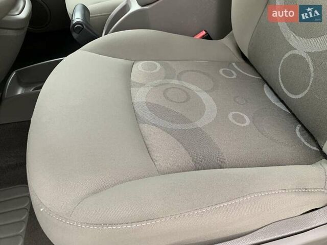 Рено Кєнгу 2010 у Івано-Франківську на Automoto.ua Сірий Рено Кєнгу, об'ємом двигуна 1.6 л та пробігом 220 тис. км за 7700 $, фото 47 на Automoto.ua