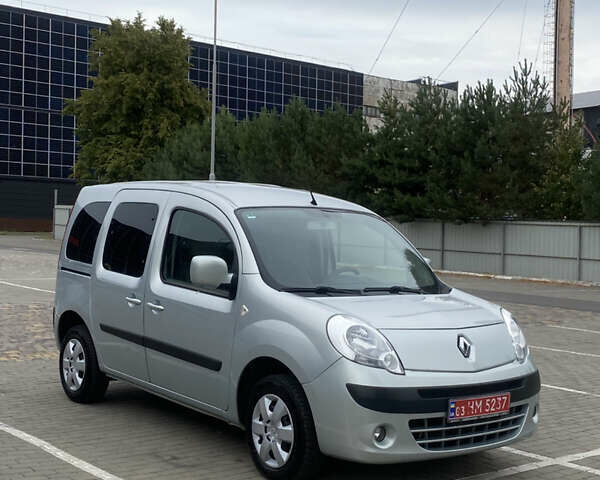 Серый Рено Кенгу, объемом двигателя 1.5 л и пробегом 256 тыс. км за 7650 $, фото 8 на Automoto.ua