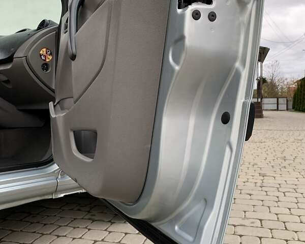 Рено Кєнгу 2010 у Івано-Франківську на Automoto.ua Сірий Рено Кєнгу, об'ємом двигуна 1.6 л та пробігом 220 тис. км за 7700 $, фото 69 на Automoto.ua