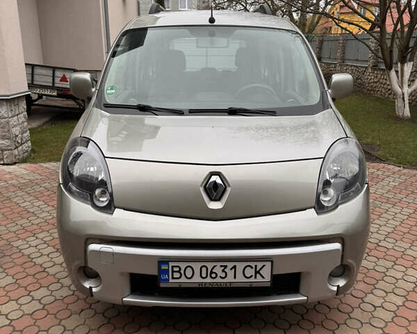 Серый Рено Кенгу, объемом двигателя 1.46 л и пробегом 137 тыс. км за 7500 $, фото 1 на Automoto.ua