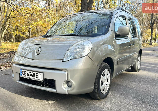 Серый Рено Кенгу, объемом двигателя 1.5 л и пробегом 237 тыс. км за 7650 $, фото 9 на Automoto.ua