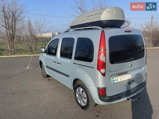 Серый Рено Кенгу, объемом двигателя 1.5 л и пробегом 239 тыс. км за 8000 $, фото 22 на Automoto.ua