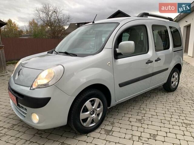 Рено Кєнгу 2010 у Івано-Франківську на Automoto.ua Сірий Рено Кєнгу, об'ємом двигуна 1.6 л та пробігом 220 тис. км за 7700 $, фото 1 на Automoto.ua