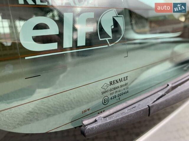 Рено Кєнгу 2010 у Івано-Франківську на Automoto.ua Сірий Рено Кєнгу, об'ємом двигуна 1.6 л та пробігом 220 тис. км за 7700 $, фото 37 на Automoto.ua