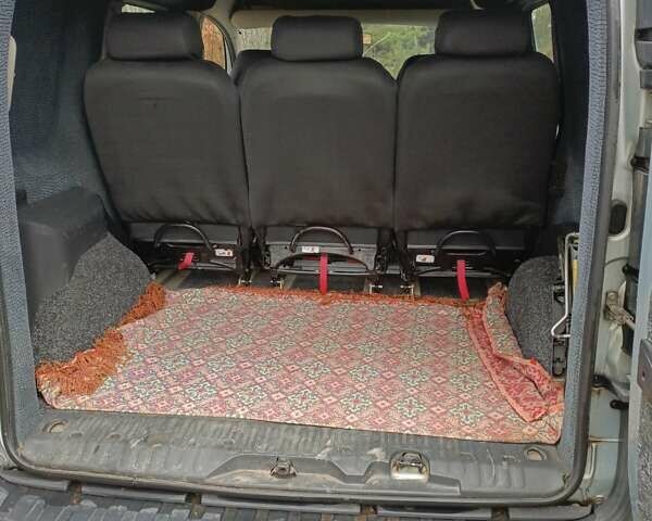 Серый Рено Кенгу, объемом двигателя 1.5 л и пробегом 204 тыс. км за 6400 $, фото 13 на Automoto.ua