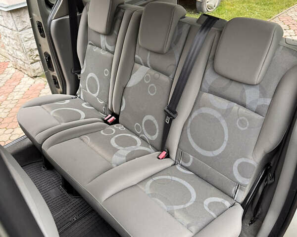 Серый Рено Кенгу, объемом двигателя 1.46 л и пробегом 137 тыс. км за 7500 $, фото 30 на Automoto.ua