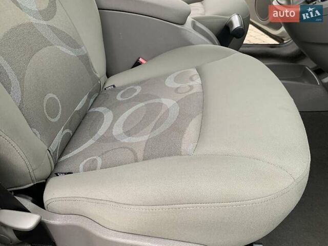 Рено Кєнгу 2010 у Івано-Франківську на Automoto.ua Сірий Рено Кєнгу, об'ємом двигуна 1.6 л та пробігом 220 тис. км за 7700 $, фото 54 на Automoto.ua