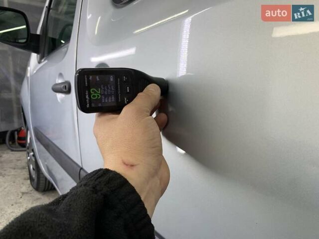 Рено Кєнгу 2010 у Івано-Франківську на Automoto.ua Сірий Рено Кєнгу, об'ємом двигуна 1.6 л та пробігом 220 тис. км за 7700 $, фото 97 на Automoto.ua