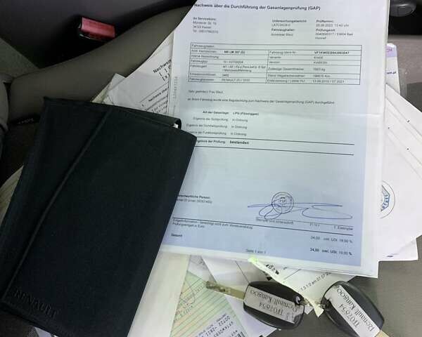 Рено Кєнгу 2010 у Івано-Франківську на Automoto.ua Сірий Рено Кєнгу, об'ємом двигуна 1.6 л та пробігом 220 тис. км за 7700 $, фото 80 на Automoto.ua