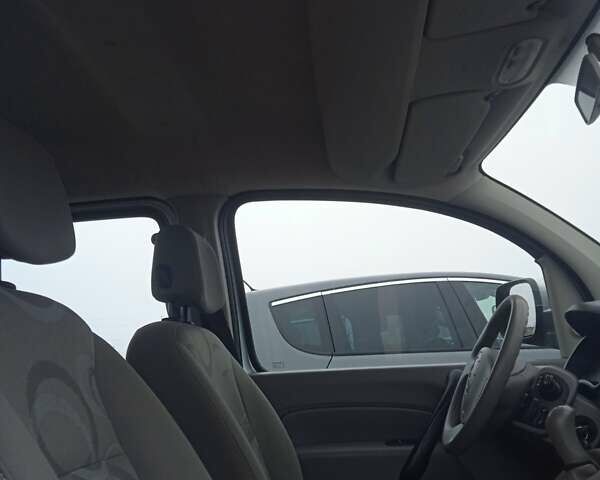 Серый Рено Кенгу, объемом двигателя 1.5 л и пробегом 223 тыс. км за 7500 $, фото 20 на Automoto.ua