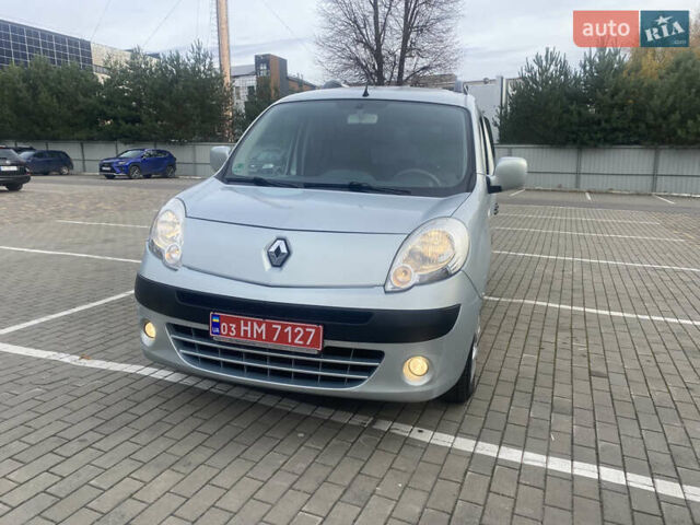 Серый Рено Кенгу, объемом двигателя 1.6 л и пробегом 230 тыс. км за 7450 $, фото 1 на Automoto.ua