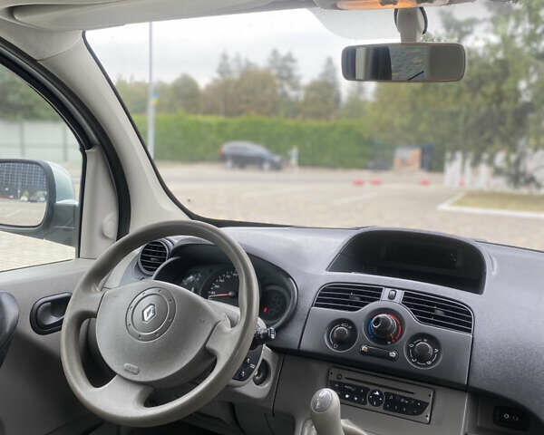 Серый Рено Кенгу, объемом двигателя 1.5 л и пробегом 256 тыс. км за 7650 $, фото 15 на Automoto.ua