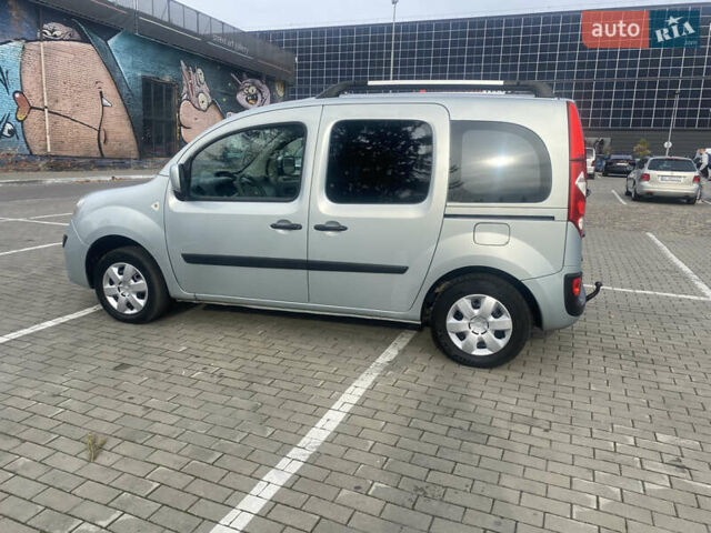 Серый Рено Кенгу, объемом двигателя 1.6 л и пробегом 230 тыс. км за 7450 $, фото 7 на Automoto.ua