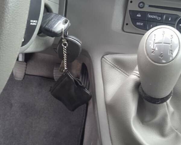 Серый Рено Кенгу, объемом двигателя 1.5 л и пробегом 223 тыс. км за 7500 $, фото 12 на Automoto.ua