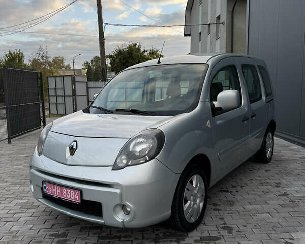 Рено Кенгу 2010 в Ровно на Automoto.ua Серый Рено Кенгу, объемом двигателя 1.5 л и пробегом 220 тыс. км за 8499 $, фото 2 на Automoto.ua