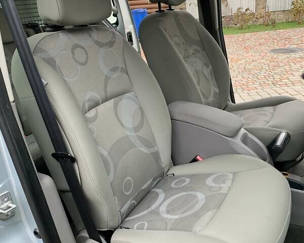 Рено Кєнгу 2010 у Івано-Франківську на Automoto.ua Сірий Рено Кєнгу, об'ємом двигуна 1.6 л та пробігом 220 тис. км за 7700 $, фото 53 на Automoto.ua